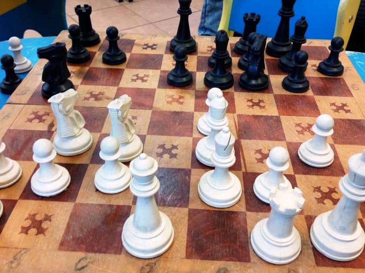 шахматы случаи. шахматы не такие а новые. +шихалиев +леонард +шахматы. шахматы непомнящий каспаров. шахматы 24 на 24.