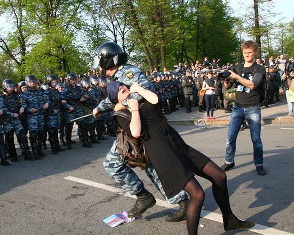 СМИ нашли в бюджете более 20 млрд рублей, предназначенные для силовиков, работающих на акциях протеста