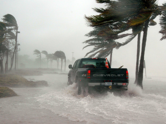 Во Флориде ураган оставил без света больше миллиона человек