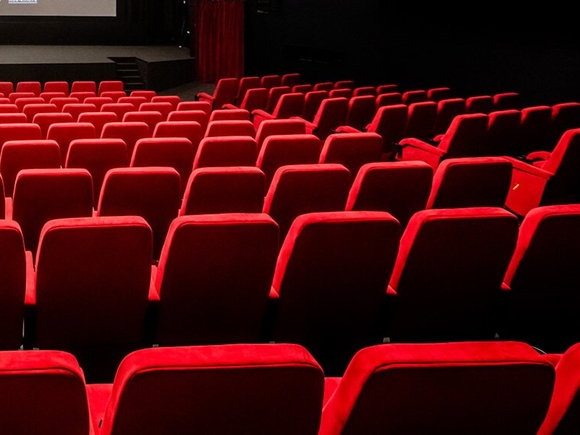 В России спрогнозировали многомиллиардные убытки кинотеатров из-за ухода зарубежного кино