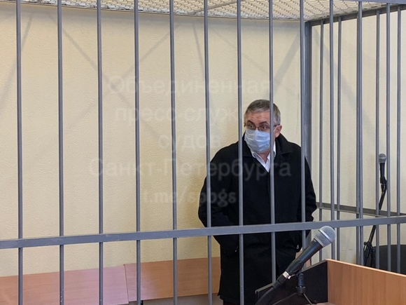 Суд отказался выпустить из-под стражи экс-главного нефролога Петербурга, обвиняемого в жестоком убийстве жены