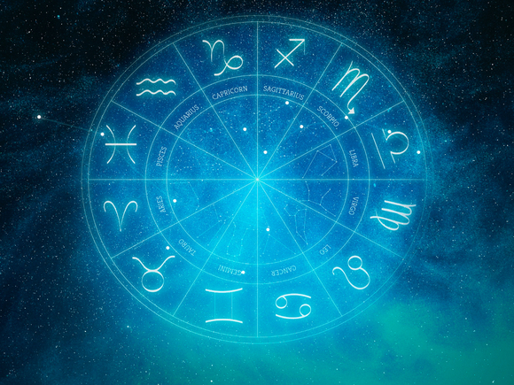 Астролог Дао назвал знаки зодиака, которые получат счастливый шанс увеличить доходы