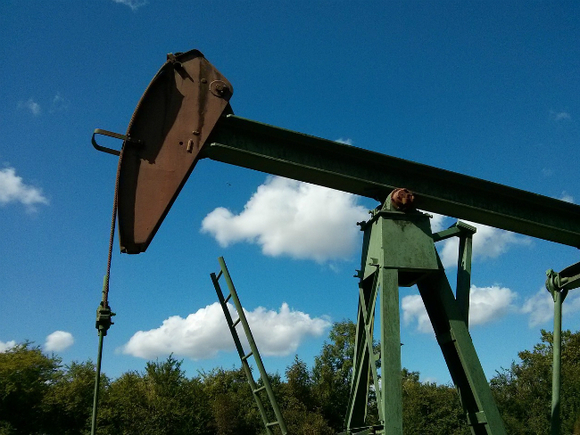Нефть дорожает, стоимость Brent превысила  за баррель