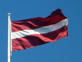 Государственный флаг Латвии.