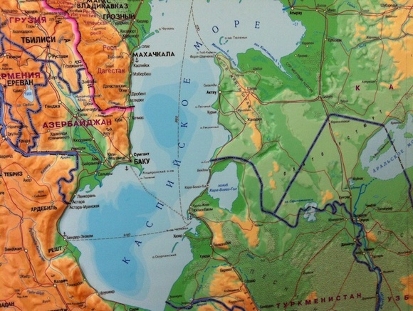 «Спасите Каспийское море»: ученые бьют тревогу и просят о помощи
