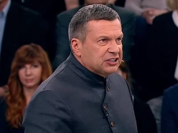 Спортивный журналист грубо отказался от участия в эфире с Соловьевым, телеведущий в ответ назвал его «навальненком»