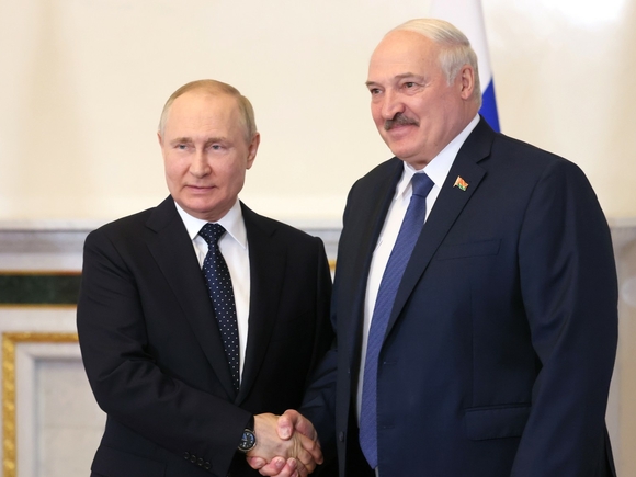 Путин призвал Лукашенко объединиться для обеспечения удобрениями партнеров