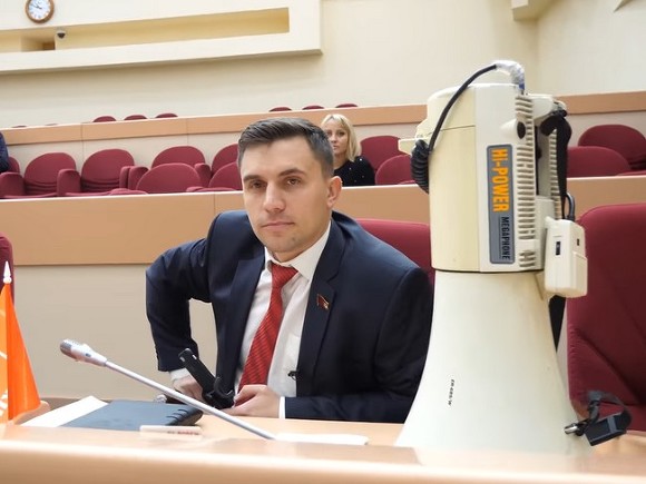 Депутата саратовской облдумы Бондаренко лишили мандата