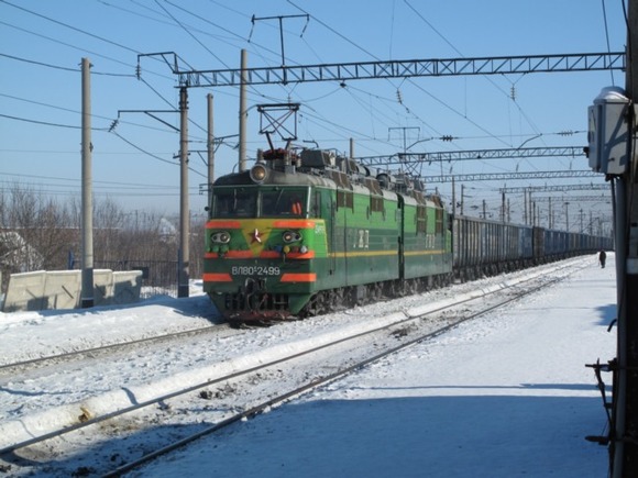 В Петербурге мужчина погиб под колесами поезда