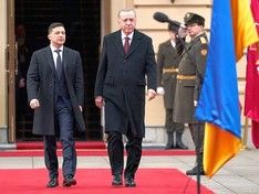 Эрдоган поприветствовал почетный караул в Киеве словами «слава Украине»