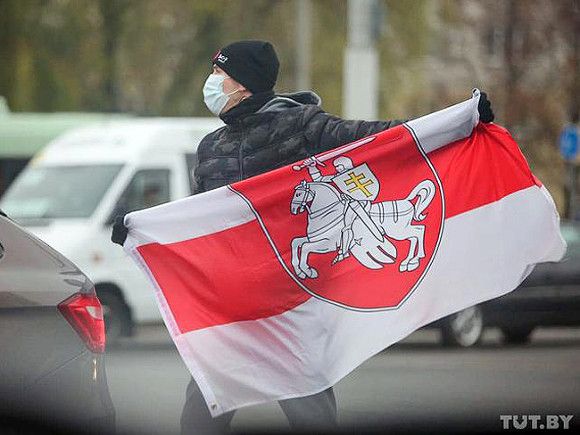 Силовики пришли с обыском к экс-послу Минска в Словакии, поддержавшему протестующих белорусов