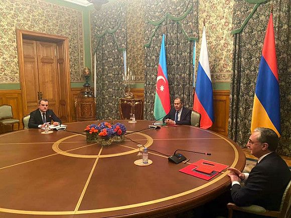 Ситуация, когда ОДКБ и турецко-азербайджанский альянс пойдут стенка на стенку — это последнее, чего хотели бы сейчас в Кремле.