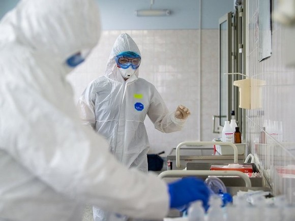 В Москве еще 5255 человек заразились коронавирусом
