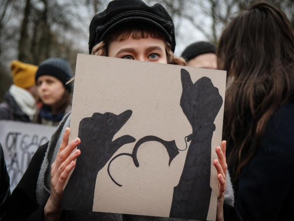 В России проходят акции в поддержку арестованного видеоблогера Андрея Дейнеко