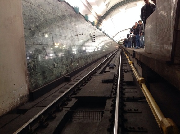Парень из Подмосковья заплатит полмиллиона рублей за «поход в туалет» в метро