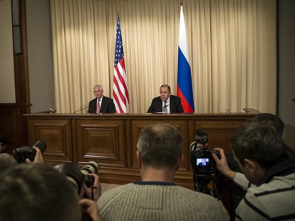 В Москве уверены, что язык дипломатии в отношениях с США себя еще не исчерпал.