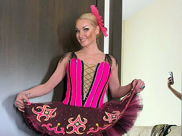 «Счастье и гордость быть русской балериной»: Волочкова вспомнила, как танцевала на фоне Кремля