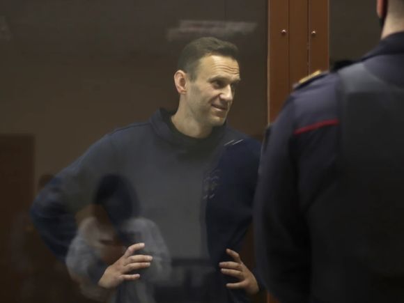 Навальный прислал весточку на волю