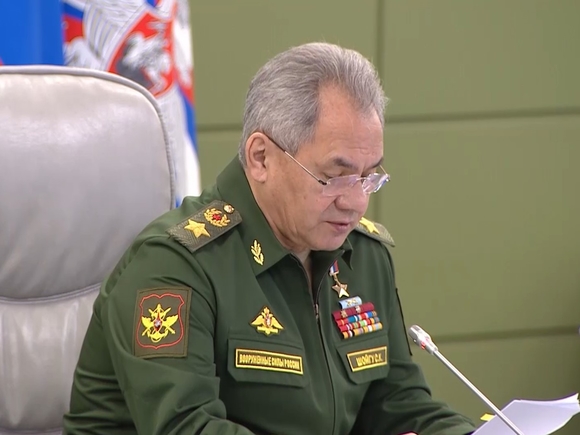 Министр обороны Шойгу проинспектировал группировку войск Восток в зоне СВО