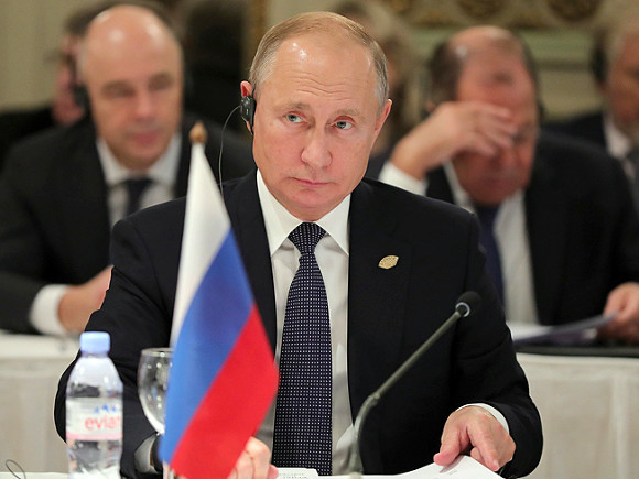 В ЮАР думают над решением вопроса визита Путина на саммит БРИКС
