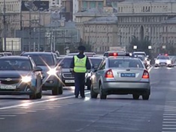 Вице-премьер РФ Оверчук попал в ДТП на Кутузовском проспекте в Москве