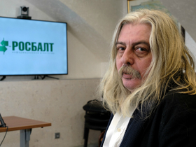 «Нет „времени“ и нет „безвременья“, каждый человек проживает жизнь».