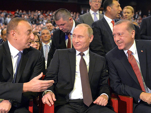 Россия и дальше будет балансировать влияние Турции на Азербайджан.