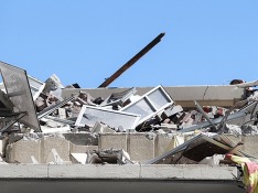 В Ижевске в строящемся доме рухнул лестничный пролет, под завалами нашли людей