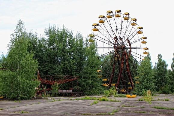 Лидер Rammstein покатался на карусели в Чернобыльской зоне (видео)