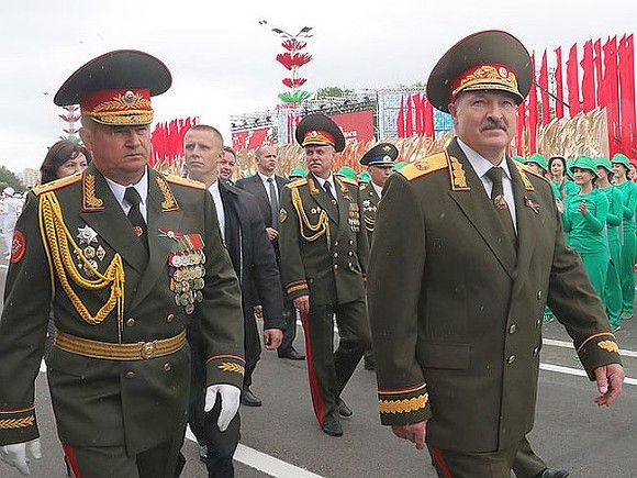 Лукашенко пригласил лидеров других стран приехать 9 мая в Белоруссию