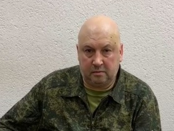 Суровикин прервал молчание — генерал дал первый комментарий после «исчезновения» (фото)