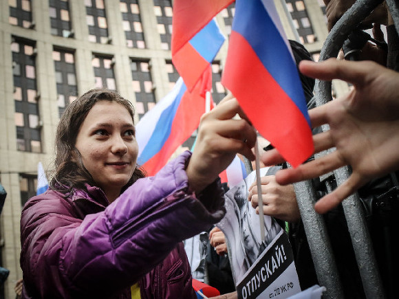 Молодое поколение борется за свою Россию, которой никогда не было.