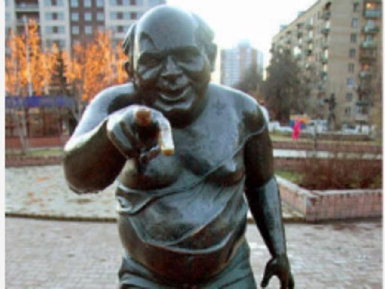 памятник леонова в москве