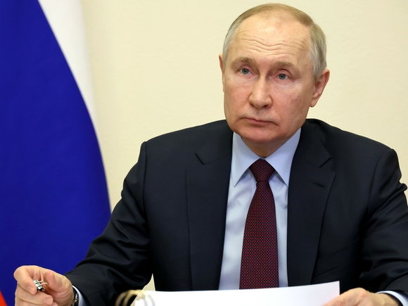 Путин потребовал от правительства мер по повышению рождаемости