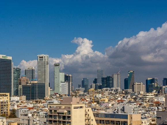 В Тель-Авиве на фоне израильской операции в секторе Газа открыли бомбоубежища