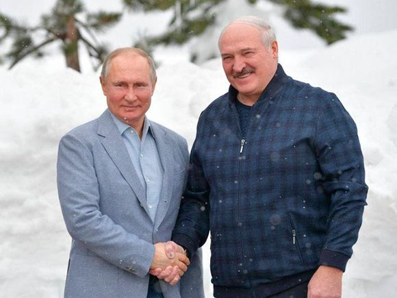 Соратник Тихановской объяснил, зачем Путин «делает ставку на Лукашенко»