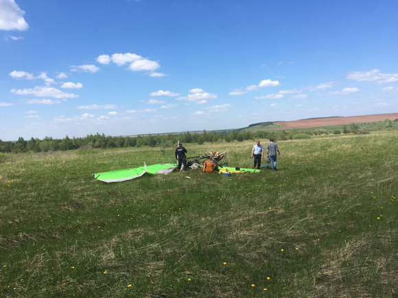 В Татарстане пилот разбился на самодельном дельтаплане