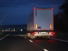 Порог скорости на некоторых участках дорог в России могут увеличить до 130 км/ч