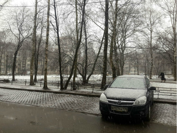 В Петербурге минус четыре и снег