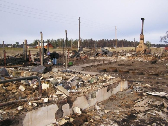 В Красноярском крае, Кемеровской и Омской области возбуждены дела о гибели девяти человек в результате крупных пожаров