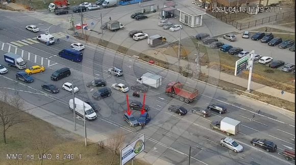 Водителей предупредили о большой пробке в Бирюлево после ДТП