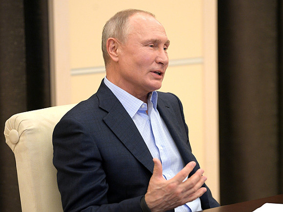 Путин завершил период «нерабочих дней» в России