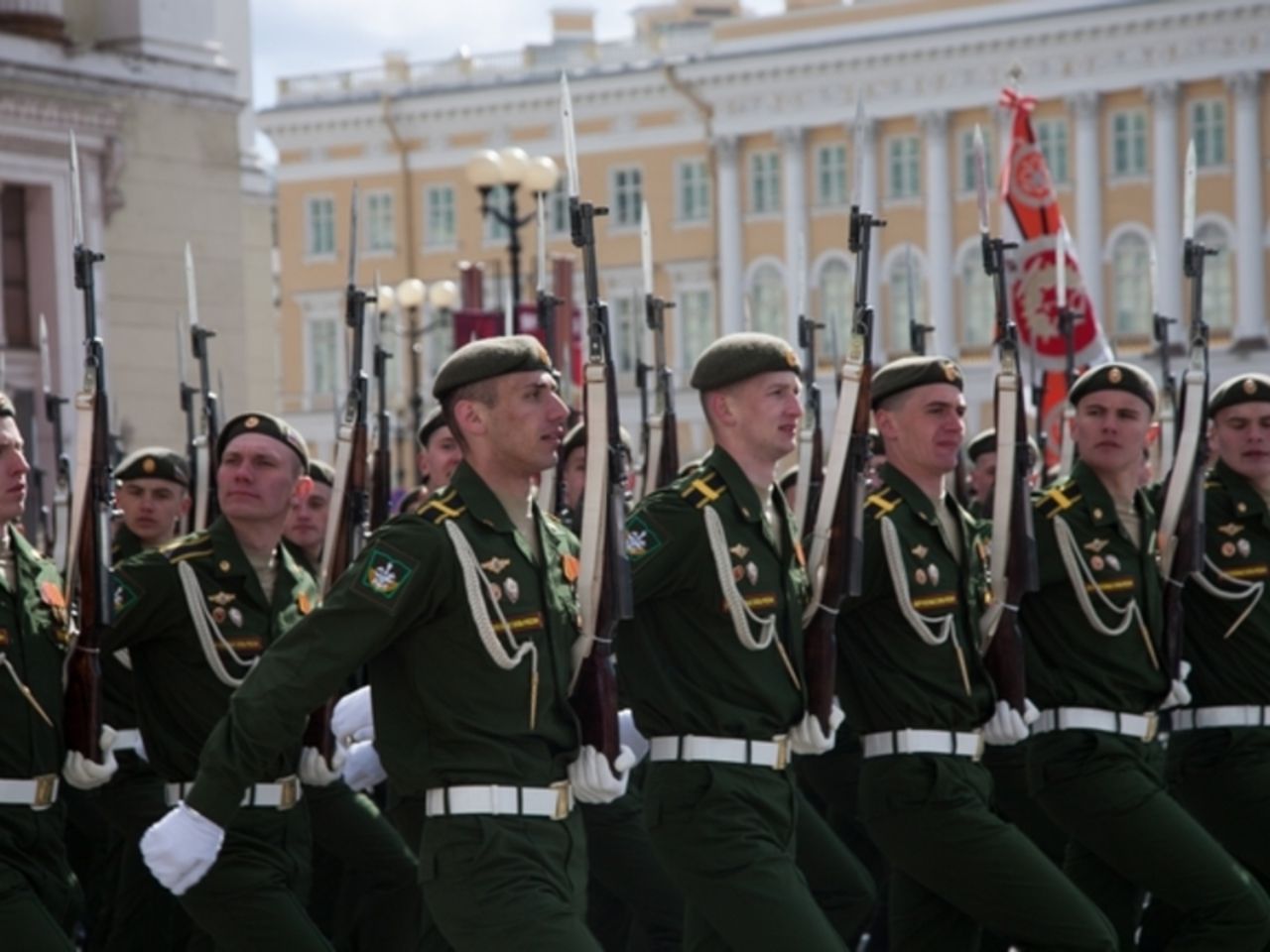 Войска под питером