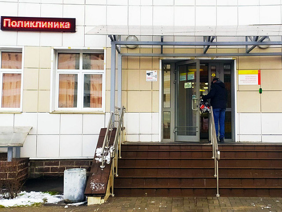 Петербургскую поликлинику переоборудуют в коронавирусный стационар
