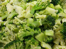 Врач назвал овощ, который способен защитить от рака