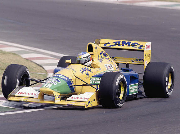 Болид Шумахера развалился пополам на седьмом этапе чемпионата «Формулы-1»