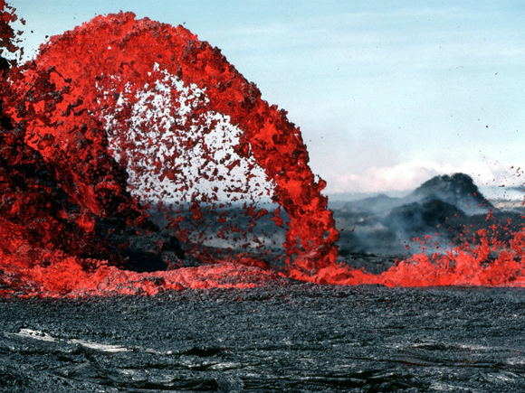 Вулкан Шивелуч на Камчатке готовится к мощному извержению (фото)