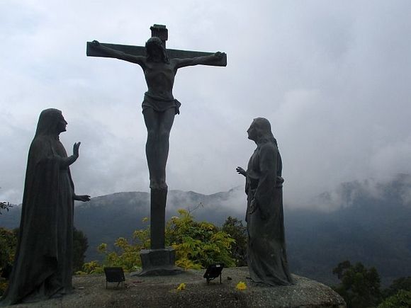 Климат в Боготе скверный, что объясняется ее расположением на высоте 2500 метров.