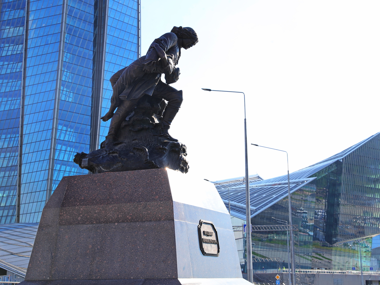 памятник царь плотник в санкт петербурге