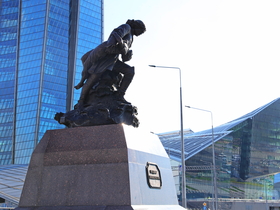 Памятник Петру Первому на Лахте